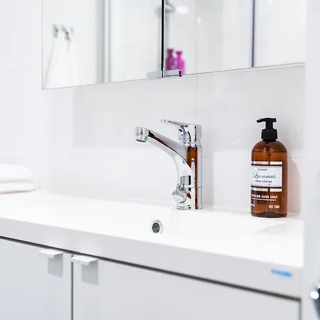 Apartment City アパート *